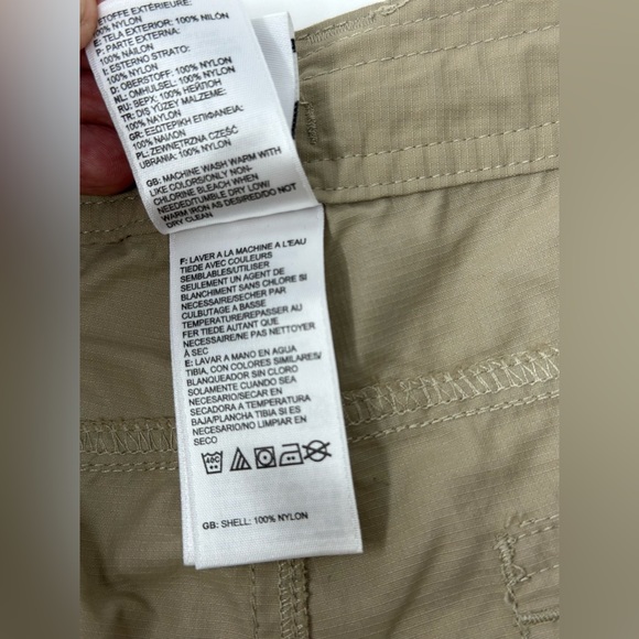 North Face Zip-off Convertable Pants - Women's SIZE 8 beige tan nylon pants - Picture 9 of 13